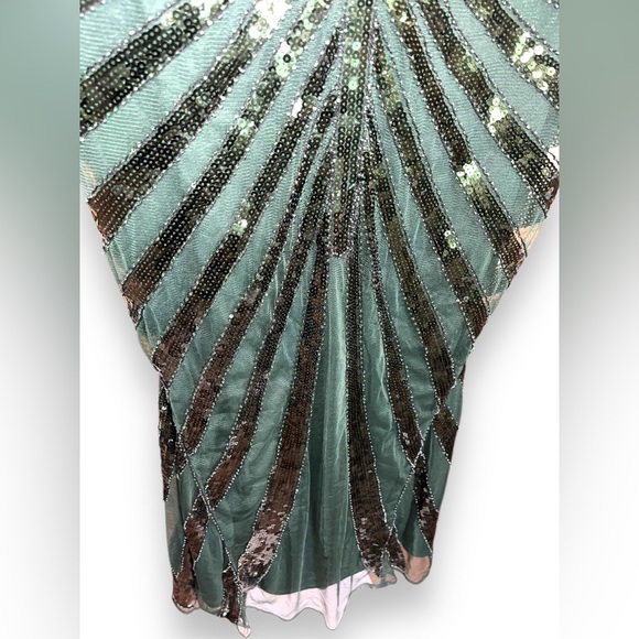 Elegant Prom Wedding Guest Gown , Stretchy - Picture 5 of 12